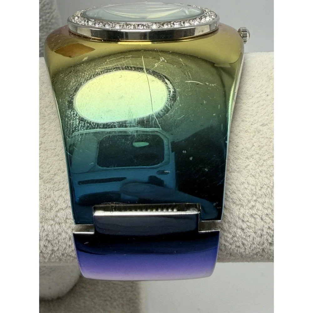 Bongo BG3271 Massive Ladies Cuff Watch New Battery 46MM 7.25